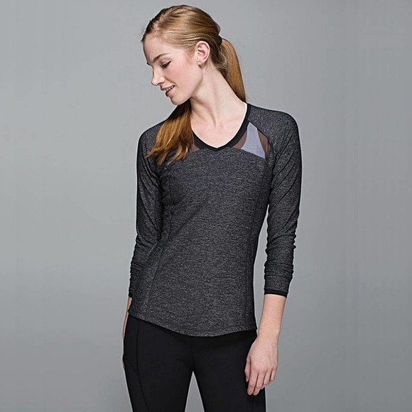 lululemon athletica Tops - Lululemon Pace Pusher Mesh-Panel Long Sleeve Tee in Heathered Black